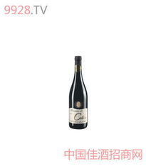 珠海金橡酒業(yè) 匠心釀造，品味不凡——精選產(chǎn)品系列全覽